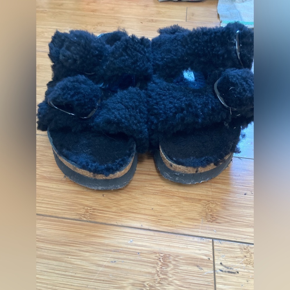 NEW Big Buckle Shearling - Picture 12 of 14